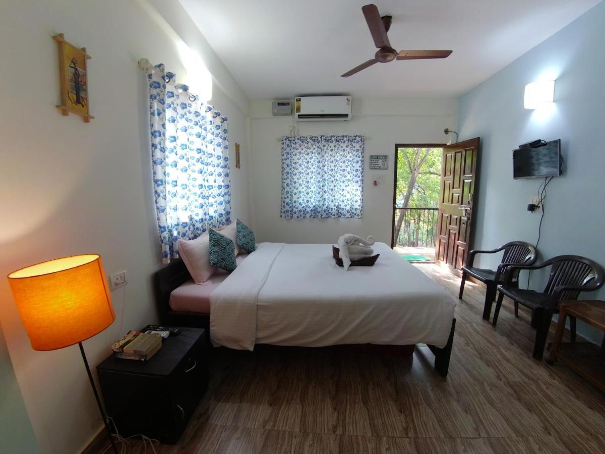 Spectrum Hub Beach Side Studio Apartment - Candolim - Goa Buitenkant foto